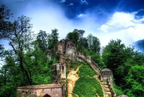 Forteresse de Roudkhan